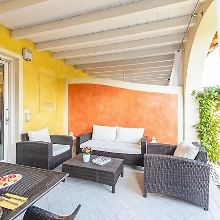 Apartment Mader Village