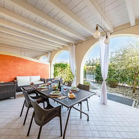 Mader Village Apartment