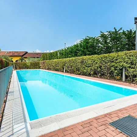 Mader Village Apartment
